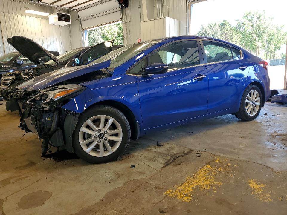 2017 Kia Forte მანქანა იყიდება აუქციონზე, vin: 3KPFL4A77HE036730, აუქციონის ნომერი: 60248126