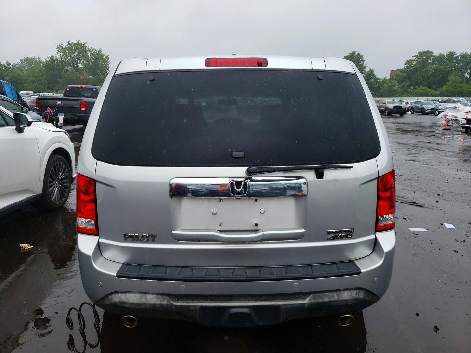59378356 :رقم المزاد ، 5FNYF4H96FB043747 vin ، 2015 Honda Pilot مزاد بيع