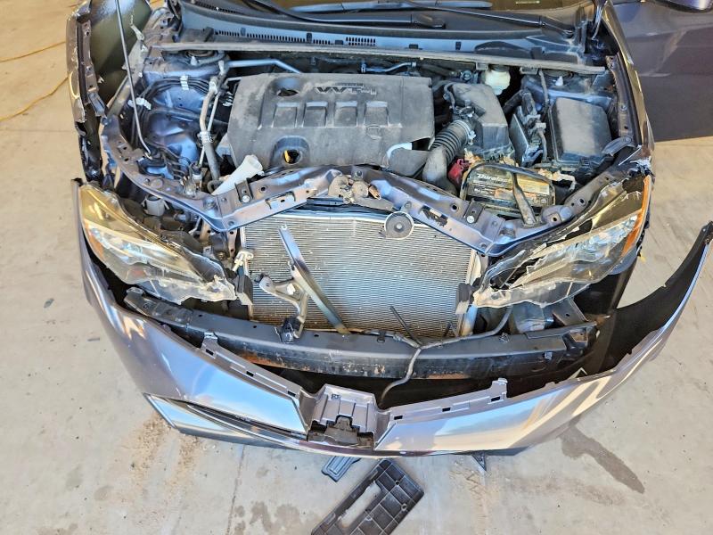 60805506 :رقم المزاد ، 5YFBURHE7JP831052 vin ، 2018 Toyota Corolla مزاد بيع