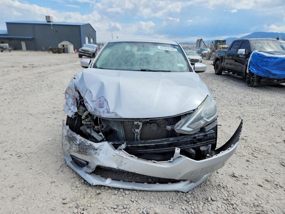 2017 Nissan Sentra მანქანა იყიდება აუქციონზე, vin: 3N1AB7AP1HL711548, აუქციონის ნომერი: 61527586
