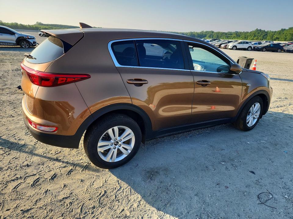 Продажа на аукционе авто 2017 Kia Sportage, vin: KNDPMCAC7H7144693, номер лота: 59335456