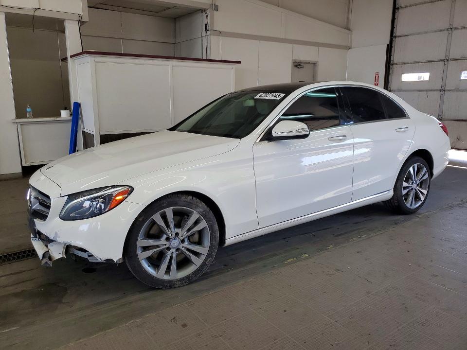 2015 Mercedes-benz C მანქანა იყიდება აუქციონზე, vin: 55SWF4KB7FU082980, აუქციონის ნომერი: 63051946