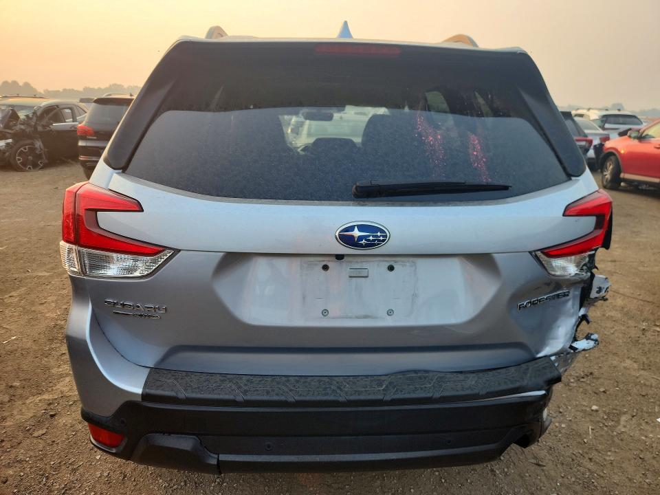 60715336 :رقم المزاد ، JF2SKAUC0MH477856 vin ، 2021 Subaru Forester مزاد بيع