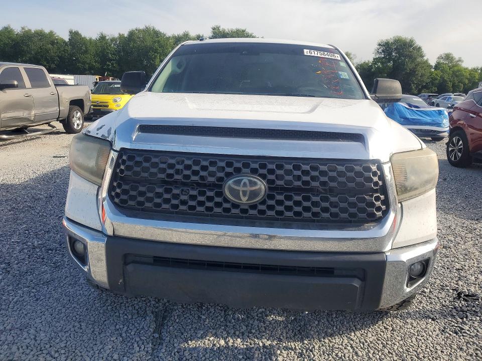 61758406 :رقم المزاد ، 5TFEY5F17JX232566 vin ، 2018 Toyota Tundra مزاد بيع