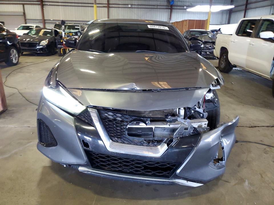 60873916 :رقم المزاد ، 1N4AA6CV1MC504594 vin ، 2021 Nissan Maxima مزاد بيع