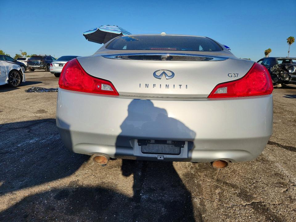 61530586 :رقم المزاد ، JNKCV64EX8M120267 vin ، 2008 Infiniti G37 مزاد بيع