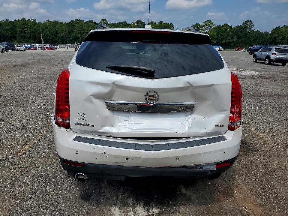 2015 Cadillac Srx მანქანა იყიდება აუქციონზე, vin: 3GYFNEE34FS611172, აუქციონის ნომერი: 63376326