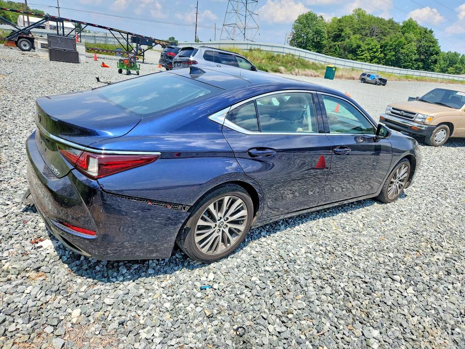 61742786 :رقم المزاد ، 58ABZ1B15KU006824 vin ، 2019 Lexus Es مزاد بيع