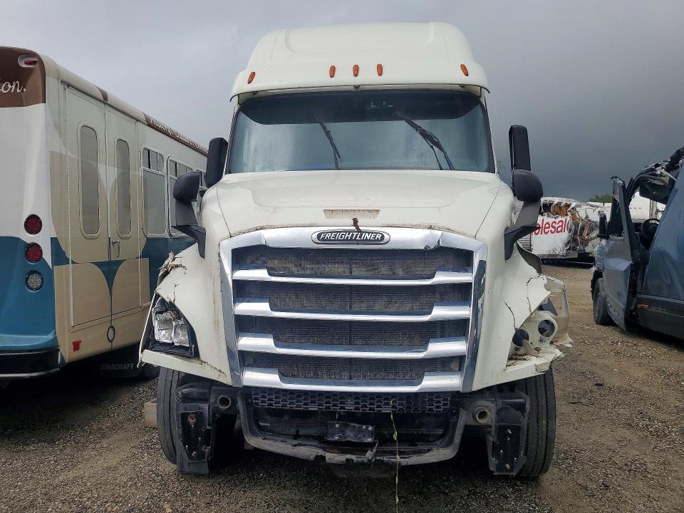 60766966 :رقم المزاد ، 3AKJHHDR7JSKC8414 vin ، 2018 Freightliner Cascadia مزاد بيع