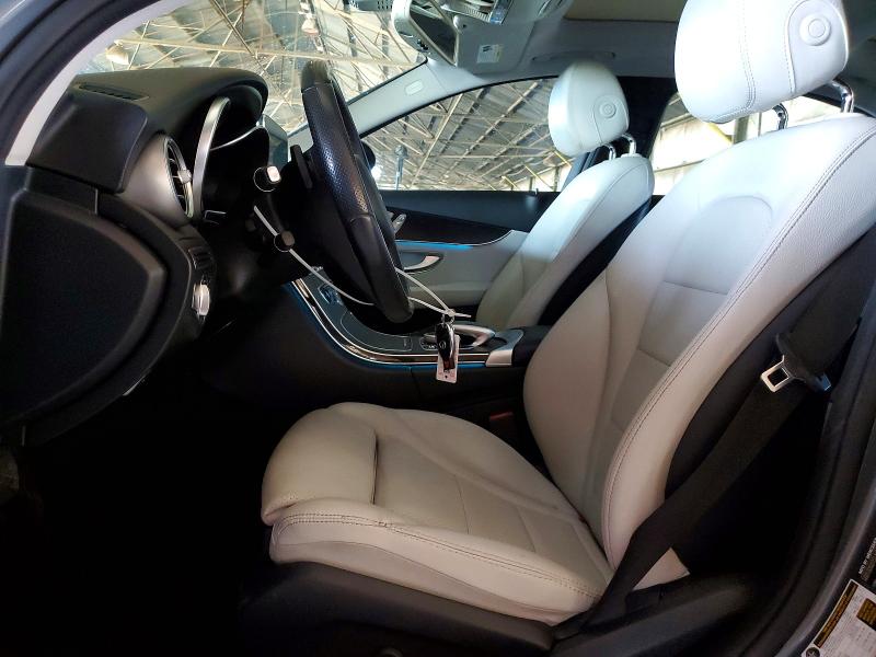 60082336 :رقم المزاد ، 55SWF4JB7HU182114 vin ، 2017 Mercedes-benz C مزاد بيع