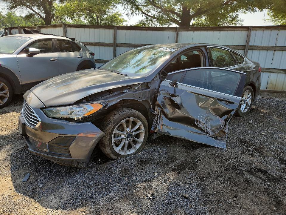 57611436 :رقم المزاد ، 3FA6P0LU0LR159065 vin ، 2020 Ford Fusion مزاد بيع