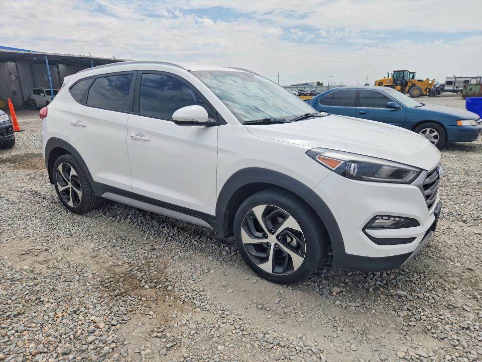 2017 Hyundai Tucson მანქანა იყიდება აუქციონზე, vin: KM8J3CA21HU447630, აუქციონის ნომერი: 62682526