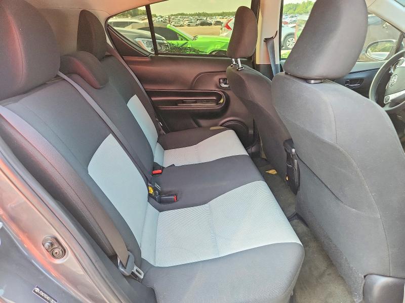 62573296 :رقم المزاد ، JTDKDTB34G1138229 vin ، 2016 Toyota Prius C مزاد بيع