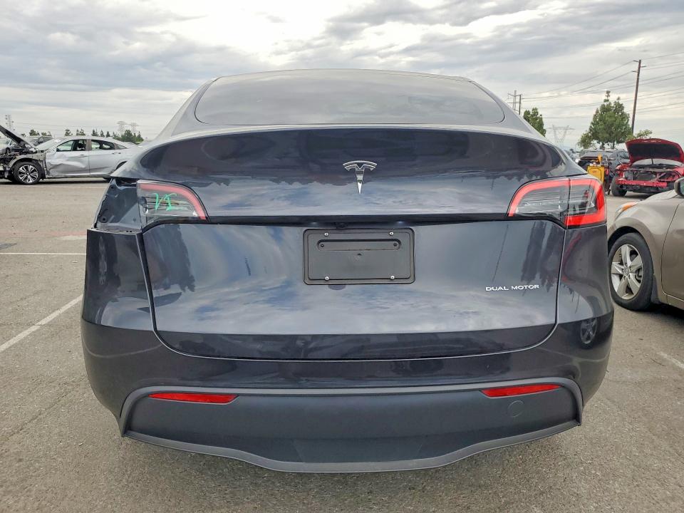 2025 Tesla Model Y მანქანა იყიდება აუქციონზე, vin: 7SAYGDEE5SF302661, აუქციონის ნომერი: 61700496