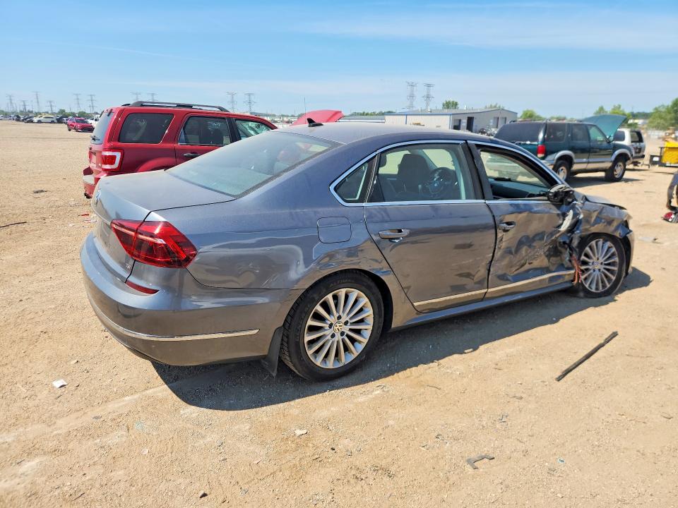 Продаж на аукціоні авто 2017 Volkswagen Passat, vin: 1VWBT7A36HC006300, номер лоту: 63216646