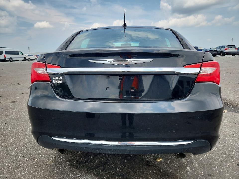2013 Chrysler 200 მანქანა იყიდება აუქციონზე, vin: 1C3CCBCG7DN738206, აუქციონის ნომერი: 63070796