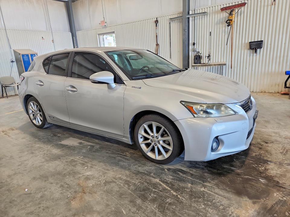 61698996 :رقم المزاد ، JTHKD5BH8B2006602 vin ، 2011 Lexus Ct مزاد بيع