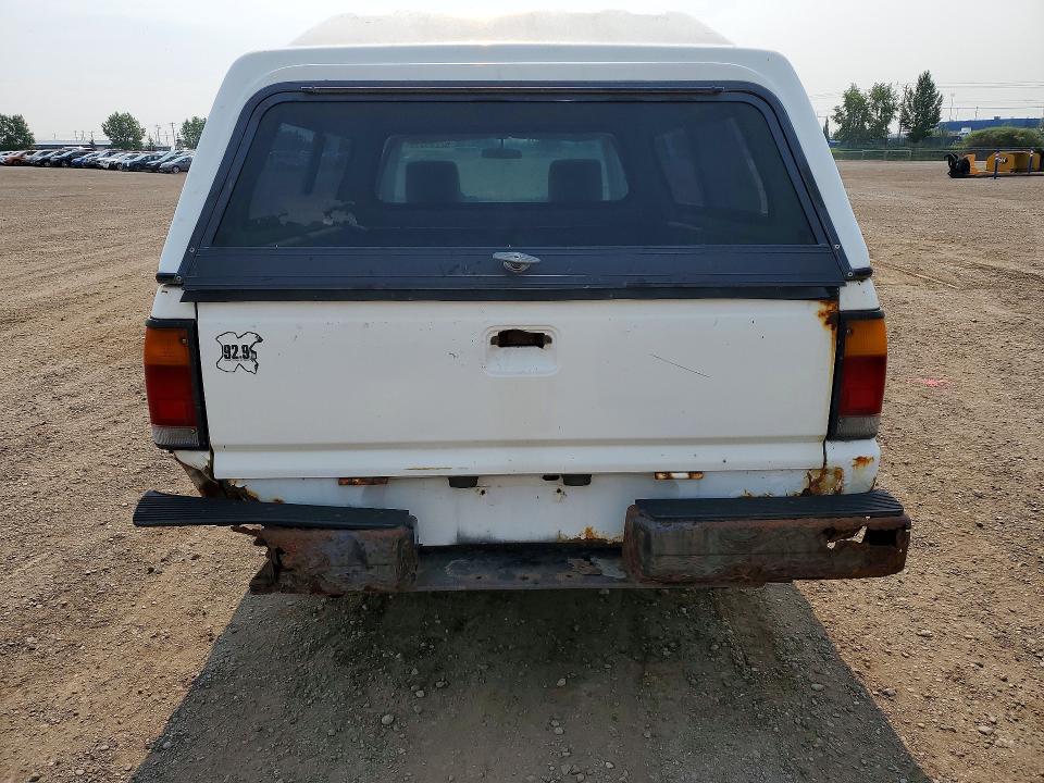Продажа на аукционе авто 1993 Mazda B2200, vin: JM2UF2235P0387380, номер лота: 62236696