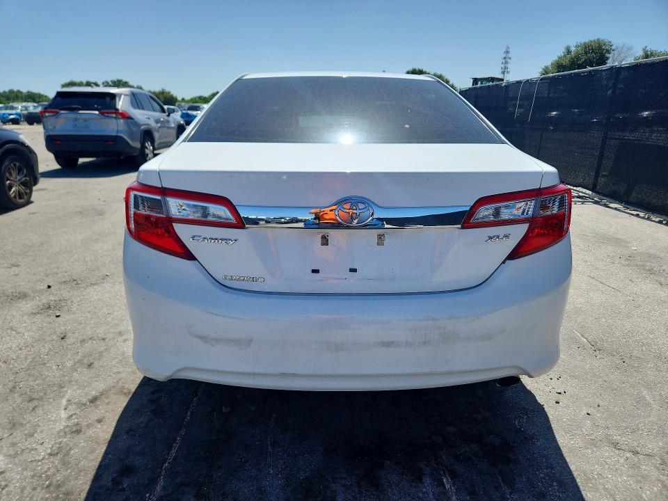 2014 Toyota Camry მანქანა იყიდება აუქციონზე, vin: 4T1BF1FKXEU761099, აუქციონის ნომერი: 61240356
