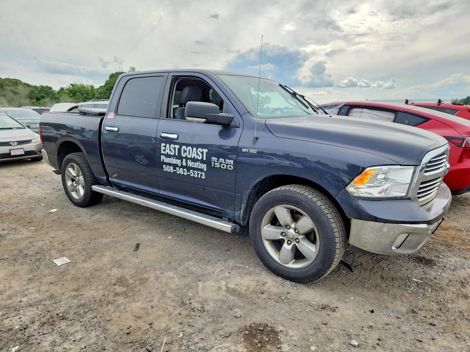 60780016 :رقم المزاد ، 1C6RR7LG7FS672415 vin ، 2015 Ram 1500 مزاد بيع