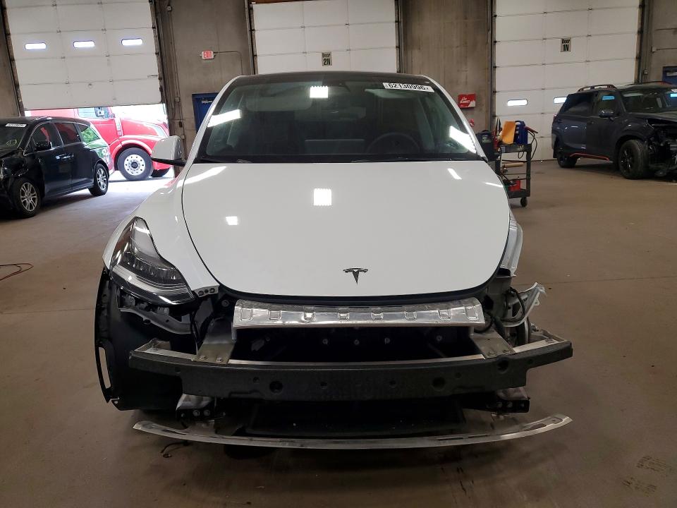 Продажа на аукционе авто 2022 Tesla Model Y, vin: 7SAYGAEE0NF516511, номер лота: 62130996