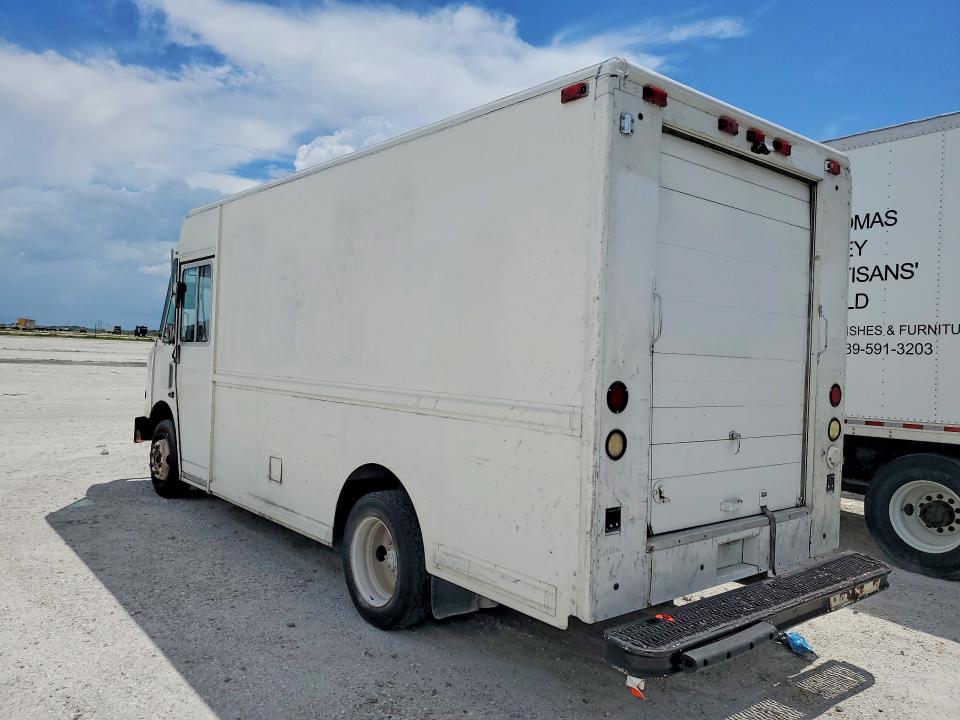 50566696 :رقم المزاد ، 5B4KP42U743389452 vin ، 2004 Workhorse P42 مزاد بيع