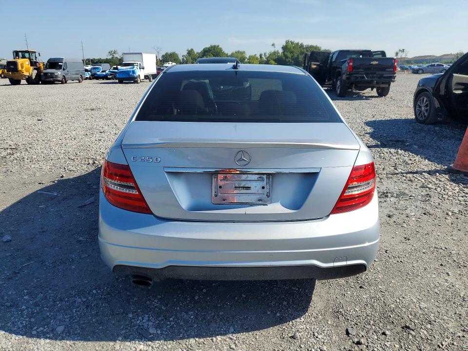 Продаж на аукціоні авто 2014 Mercedes-benz C, vin: WDDGF4HB0EA948092, номер лоту: 62276236
