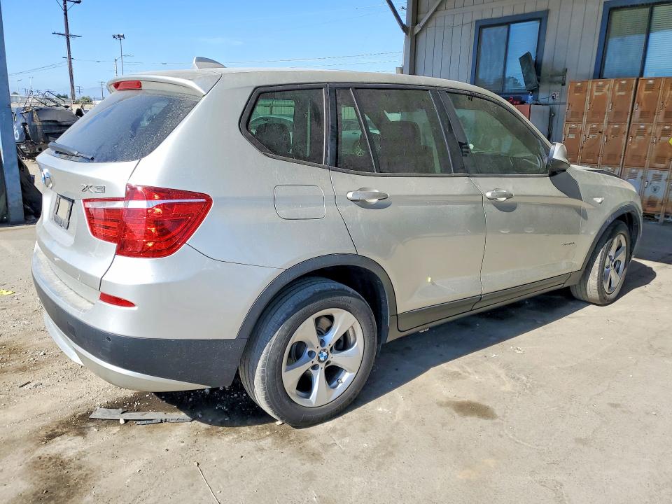 2011 Bmw X3 მანქანა იყიდება აუქციონზე, vin: 5UXWX5C53BL702792, აუქციონის ნომერი: 61484666