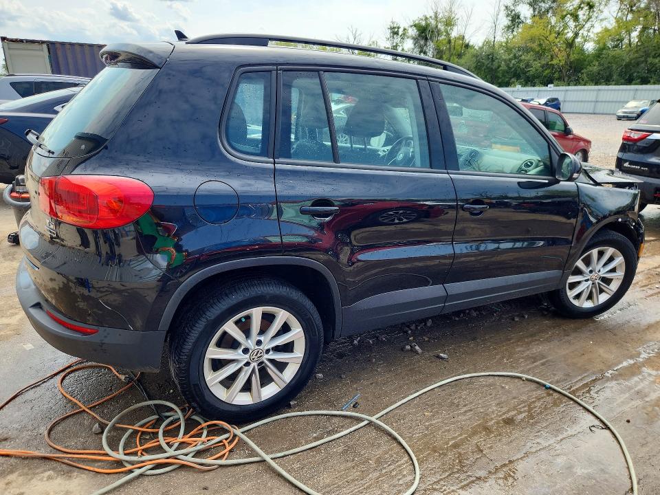 Продажа на аукционе авто 2017 Volkswagen Tiguan, vin: WVGBV7AX7HK054468, номер лота: 61955226