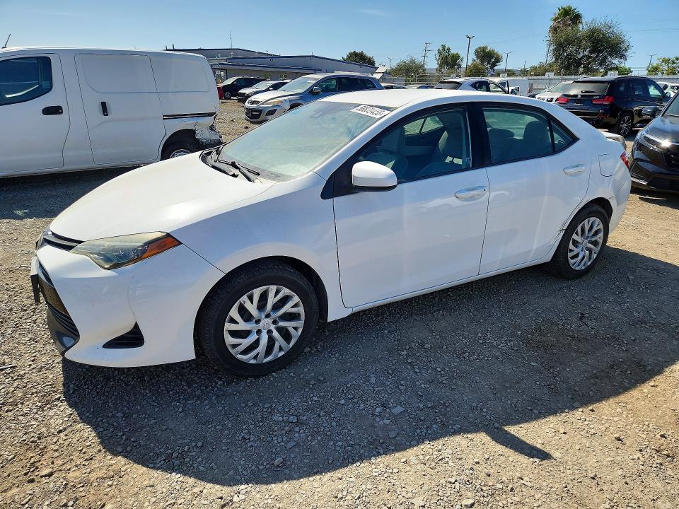 Продаж на аукціоні авто 2017 Toyota Corolla, vin: 5YFBURHE1HP712178, номер лоту: 58839456
