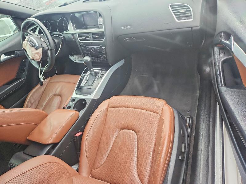 2010 Audi A5 მანქანა იყიდება აუქციონზე, vin: WAULFAFH2AN018273, აუქციონის ნომერი: 63386856