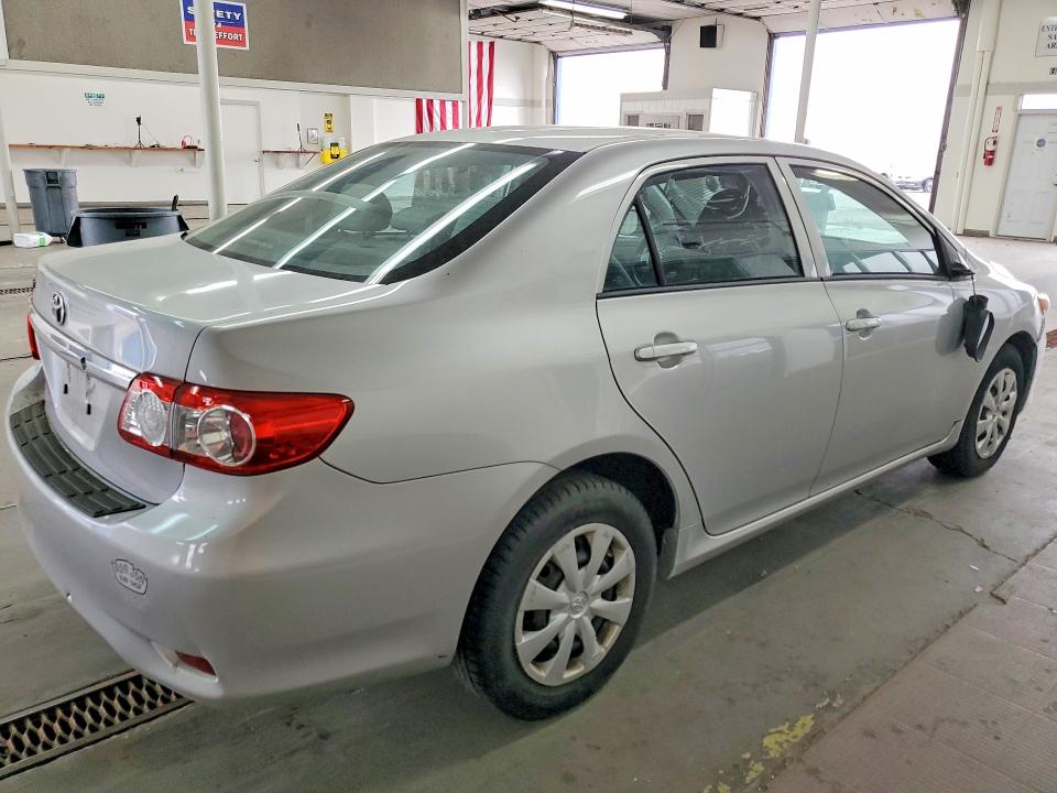 61940746 :رقم المزاد ، 2T1BU4EE2DC962319 vin ، 2013 Toyota Corolla مزاد بيع
