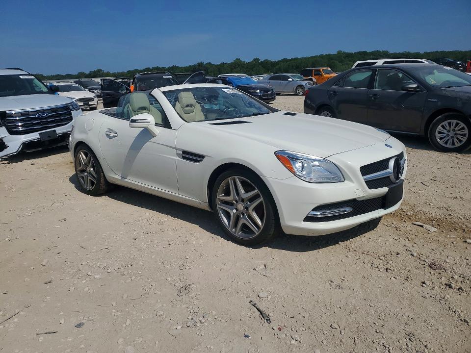 Продажа на аукционе авто 2013 Mercedes-benz Slk, vin: WDDPK4HA5DF058238, номер лота: 61677096