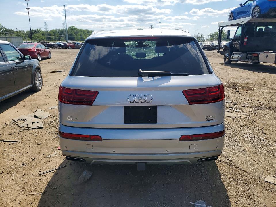 62173916 :رقم المزاد ، WA1VAAF78JD018750 vin ، 2018 Audi Q7 مزاد بيع