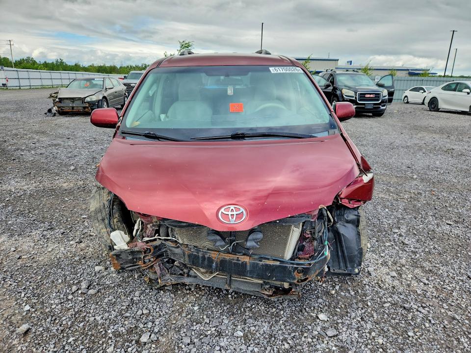 Продажа на аукционе авто 2013 Toyota Sienna, vin: 5TDZK3DC7DS329577, номер лота: 61700026