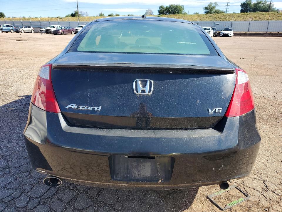 62880946 :رقم المزاد ، 1HGCS22828A010025 vin ، 2008 Honda Accord مزاد بيع