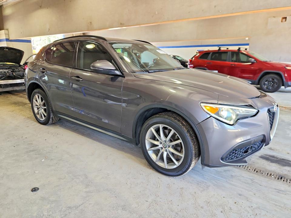 Продаж на аукціоні авто 2018 Alfa Romeo Stelvio, vin: ZASFAKPN5J7B68561, номер лоту: 60764156