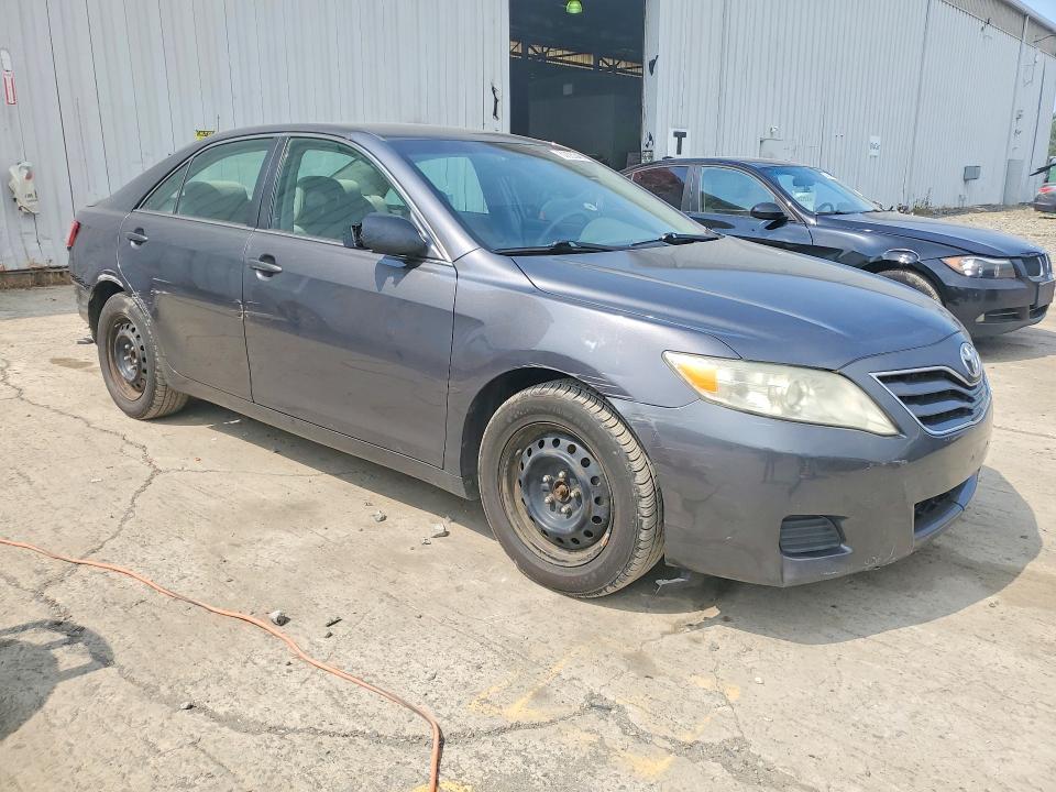 60923546 :رقم المزاد ، 4T1BF3EK2BU730454 vin ، 2011 Toyota Camry مزاد بيع