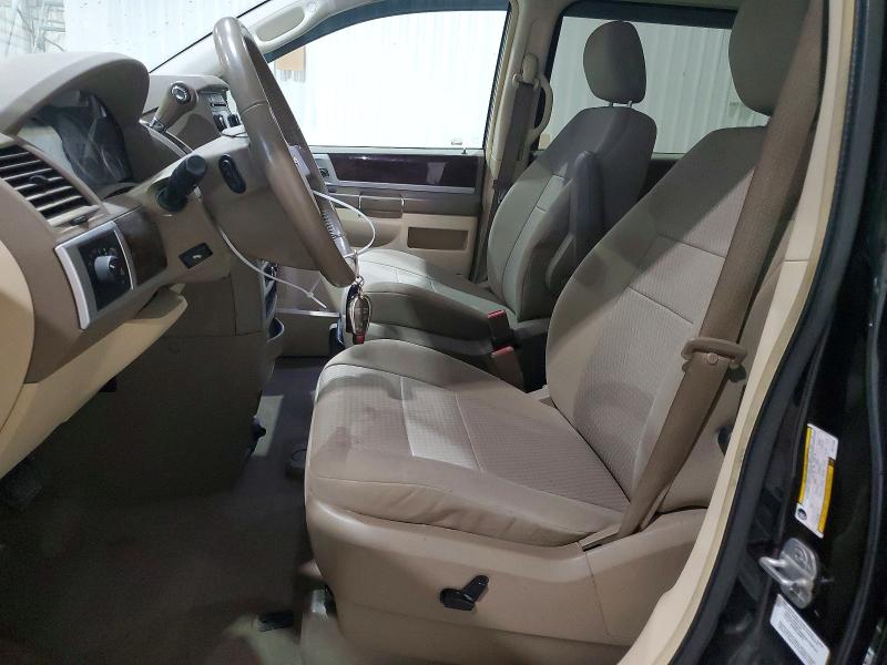 60759076 :رقم المزاد ، 2A4RR5D10AR271896 vin ، 2010 Chrysler Town & Country مزاد بيع