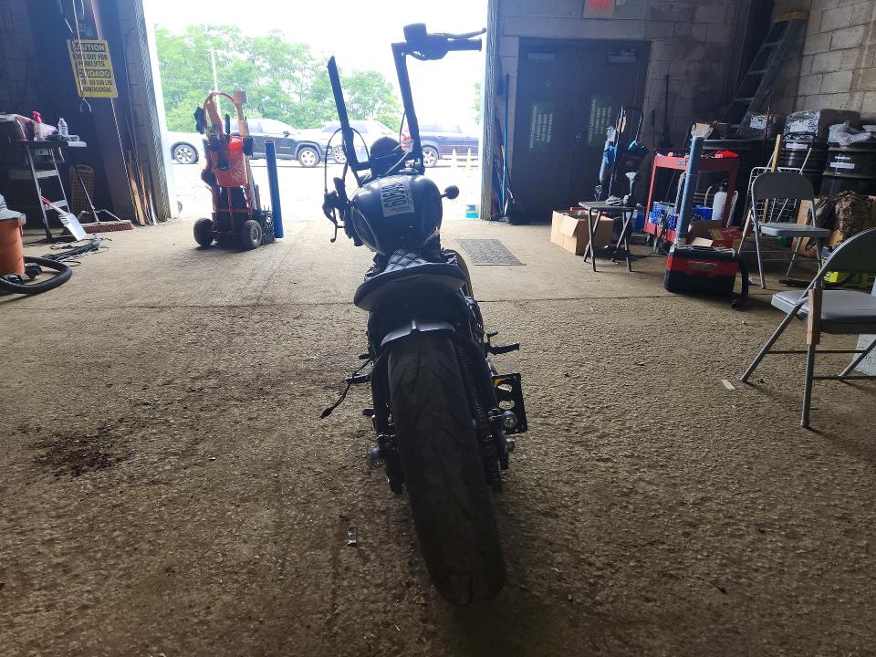 60649416 :رقم المزاد ، SMTD53HL7PTBG6379 vin ، 2023 Triumph Motorcycle Bonneville مزاد بيع