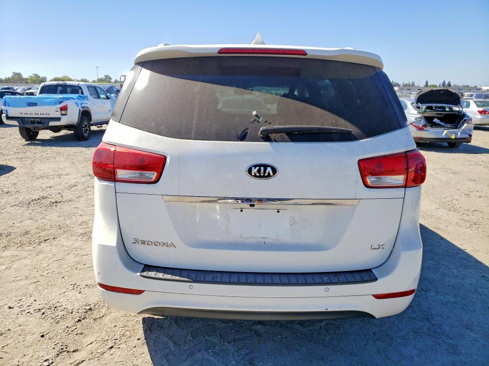 2017 Kia Sedona მანქანა იყიდება აუქციონზე, vin: KNDMB5C11H6313483, აუქციონის ნომერი: 62834156