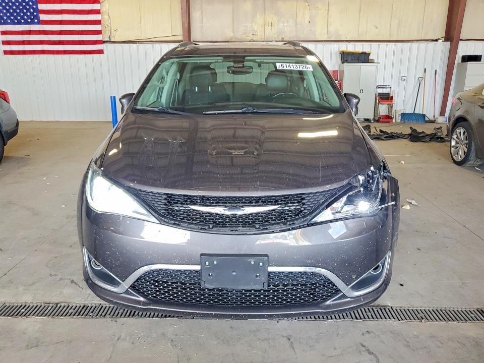 Продажа на аукционе авто 2019 Chrysler Pacifica, vin: 2C4RC1BG3KR626083, номер лота: 61413726