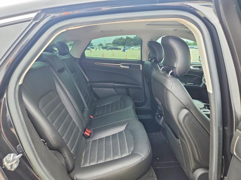61370256 :رقم المزاد ، 3FA6P0HD1FR161999 vin ، 2015 Ford Fusion مزاد بيع