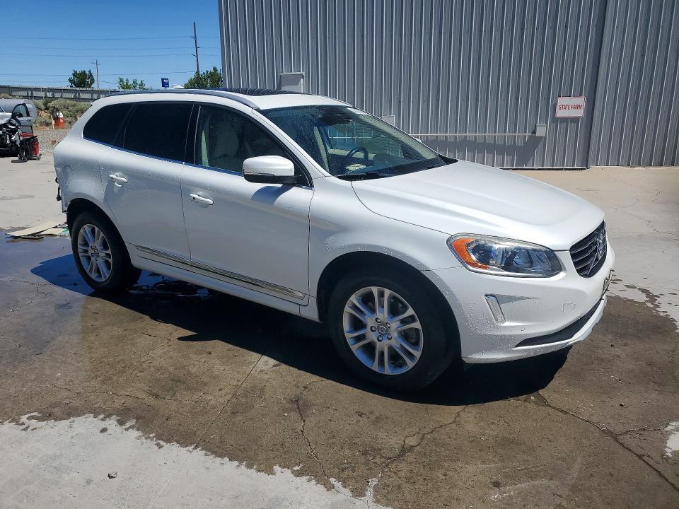 61637956 :رقم المزاد ، YV440MDK4F2721002 vin ، 2015 Volvo Xc60 مزاد بيع