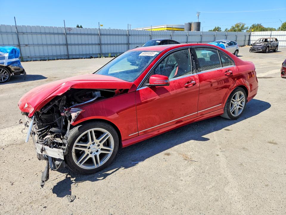 60804806 :رقم المزاد ، WDDGF4HB1DR286880 vin ، 2013 Mercedes-benz C مزاد بيع