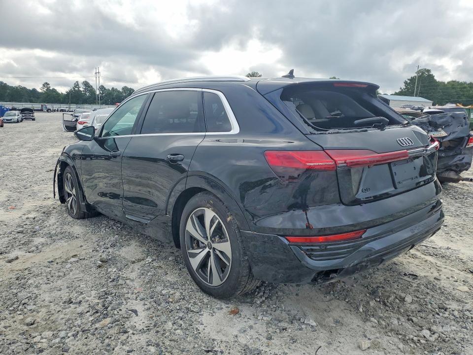 61044886 :رقم المزاد ، WA15AAGE1RB006041 vin ، 2024 Audi Q8 E-tron مزاد بيع