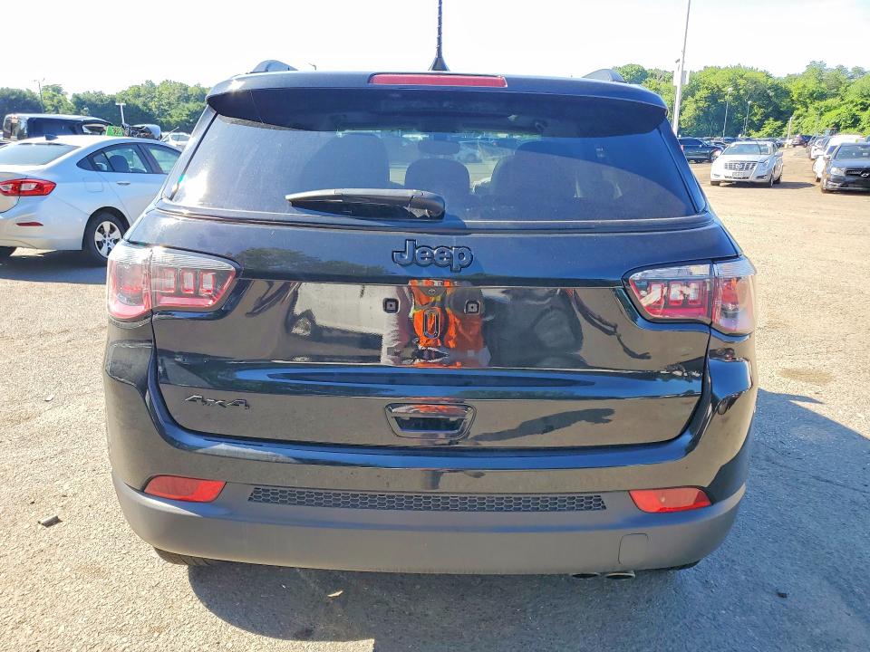 60503396 :رقم المزاد ، 3C4NJDBB2KT600758 vin ، 2019 Jeep Compass مزاد بيع