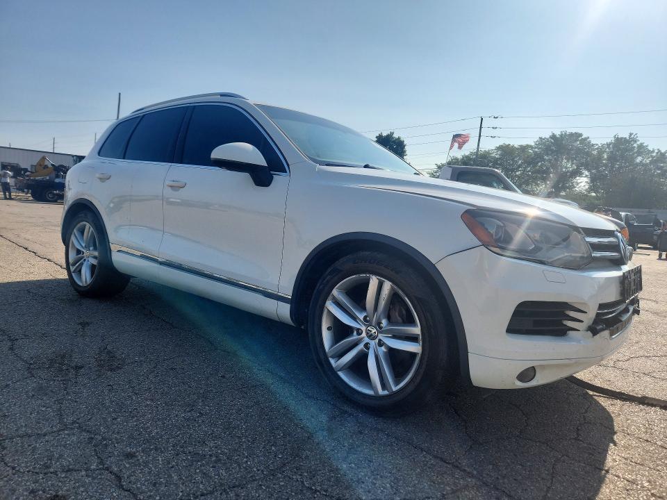 Продажа на аукционе авто 2011 Volkswagen Touareg, vin: WVGFK9BP6BD005908, номер лота: 62246396