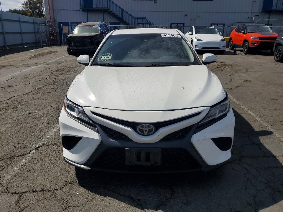 Продажа на аукционе авто 2019 Toyota Camry, vin: 4T1B11HK0KU753651, номер лота: 61600816