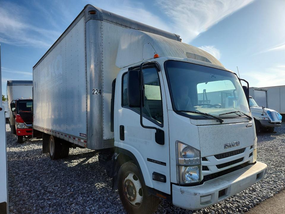 61840526 :رقم المزاد ، 54DC4W1C6JS801224 vin ، 2018 Isuzu Npr Hd مزاد بيع